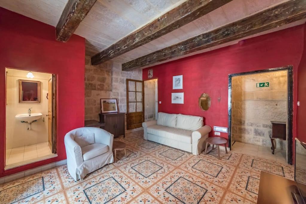Juf- Juliana'S Unique Townhouse Apartment Valletta Bagian luar foto