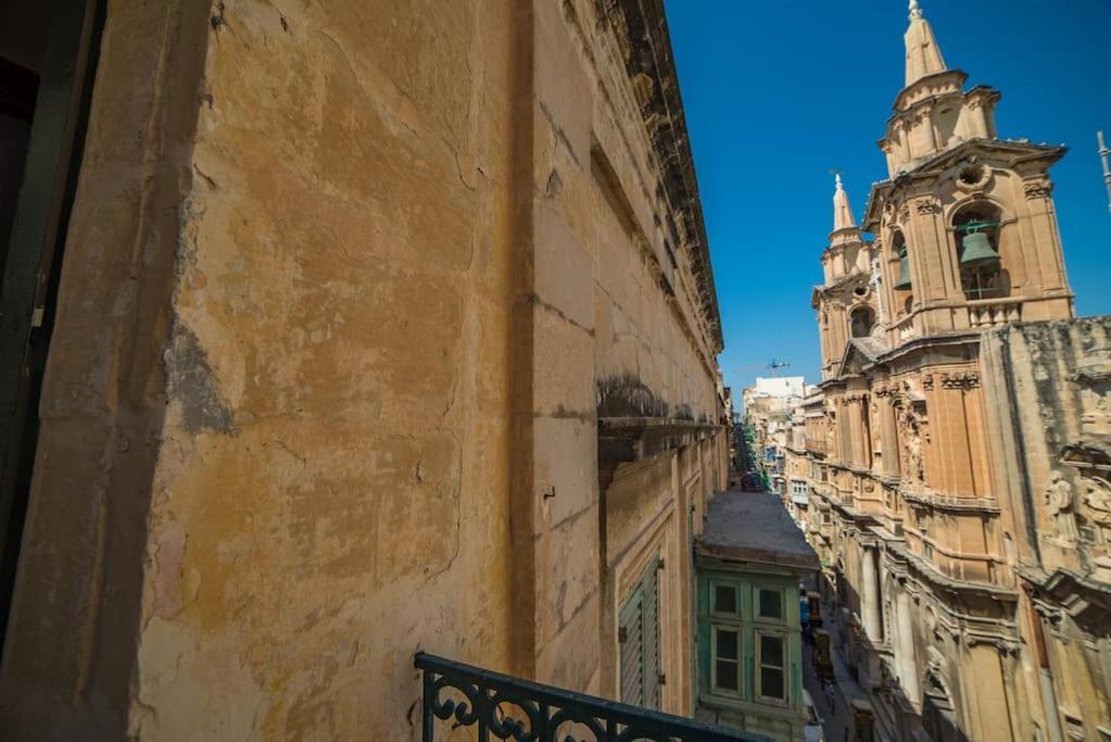 Juf- Juliana'S Unique Townhouse Apartment Valletta Bagian luar foto